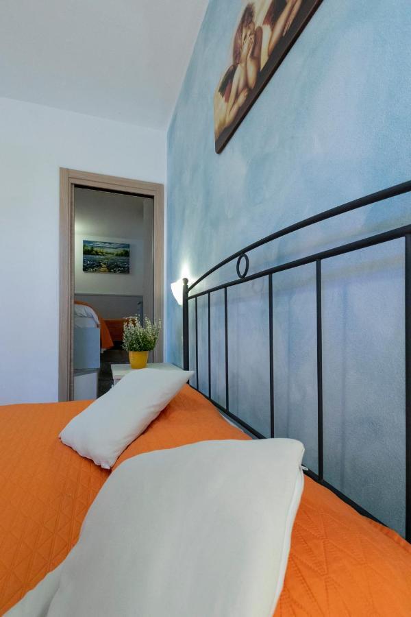Apartamento La Collina Dei Fiori Vercana Exterior foto