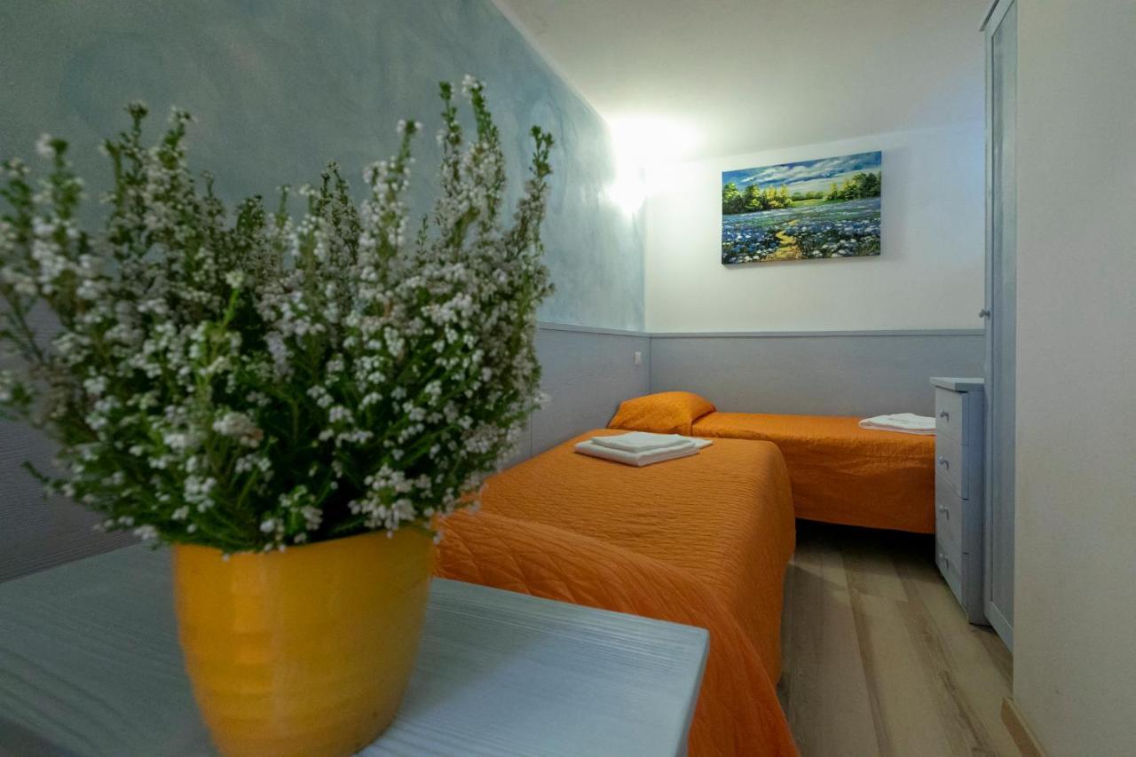 Apartamento La Collina Dei Fiori Vercana Exterior foto